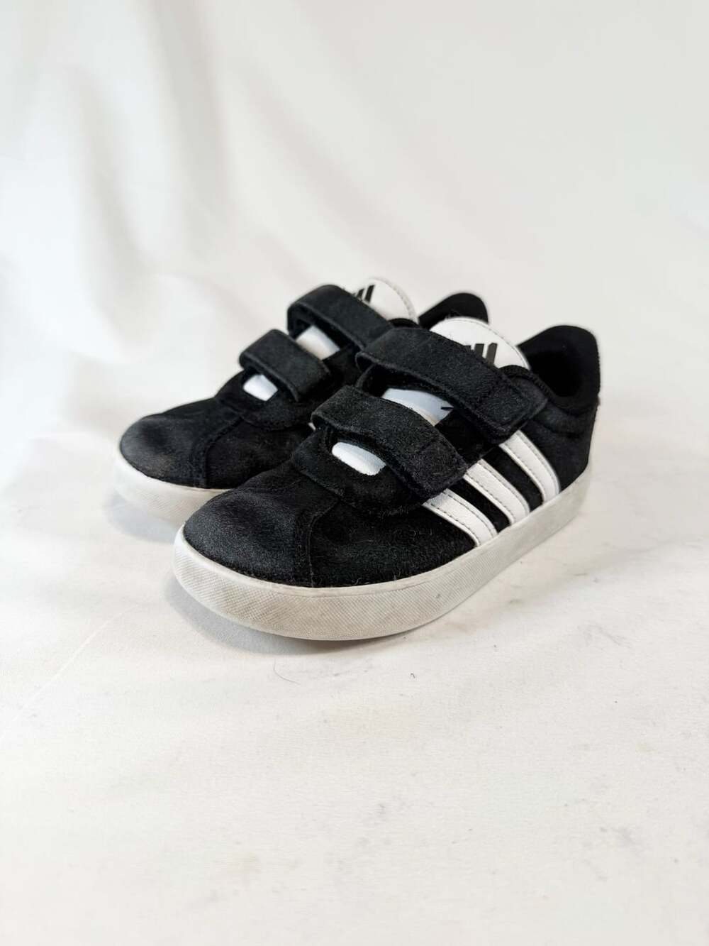 Adidas Toddler Boys Girls Size 10 Kids Black White Suede 3-Stripes Hook Loop Str